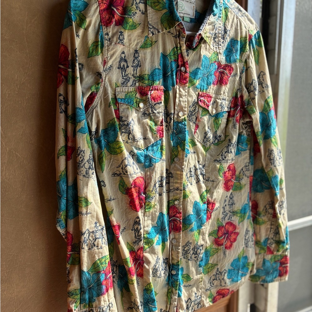 Roper Floral Button-Down Shirt in Cream, Blue, Red, Green